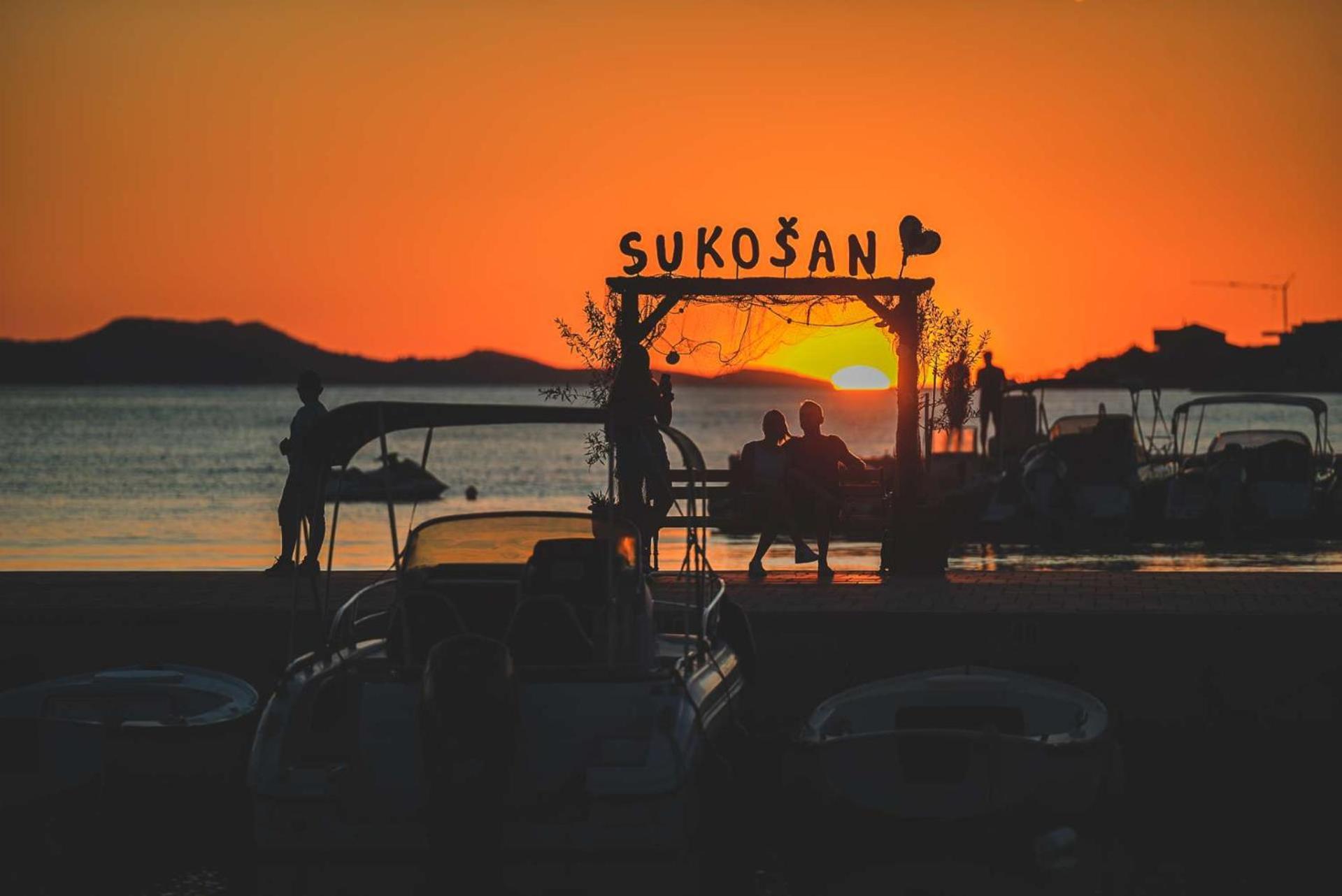 Apartments Mira Sukošan 外观 照片