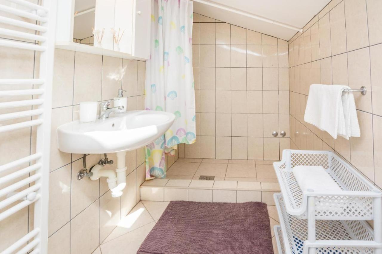 Apartments Mira Sukošan 外观 照片